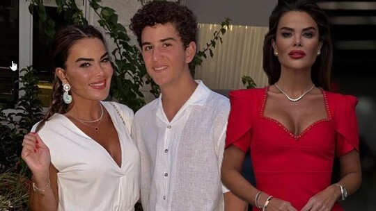 Özlem Yıldız Oğlunun Mezuniyetinde Gözyaşlarını Tutamadı