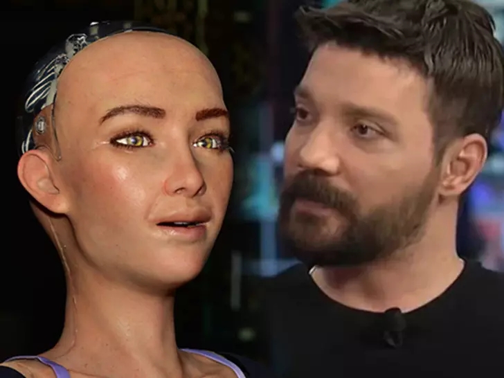 Robot Sophia, Oğuzhan Uğur'a "Zavallısınız" Dedi!