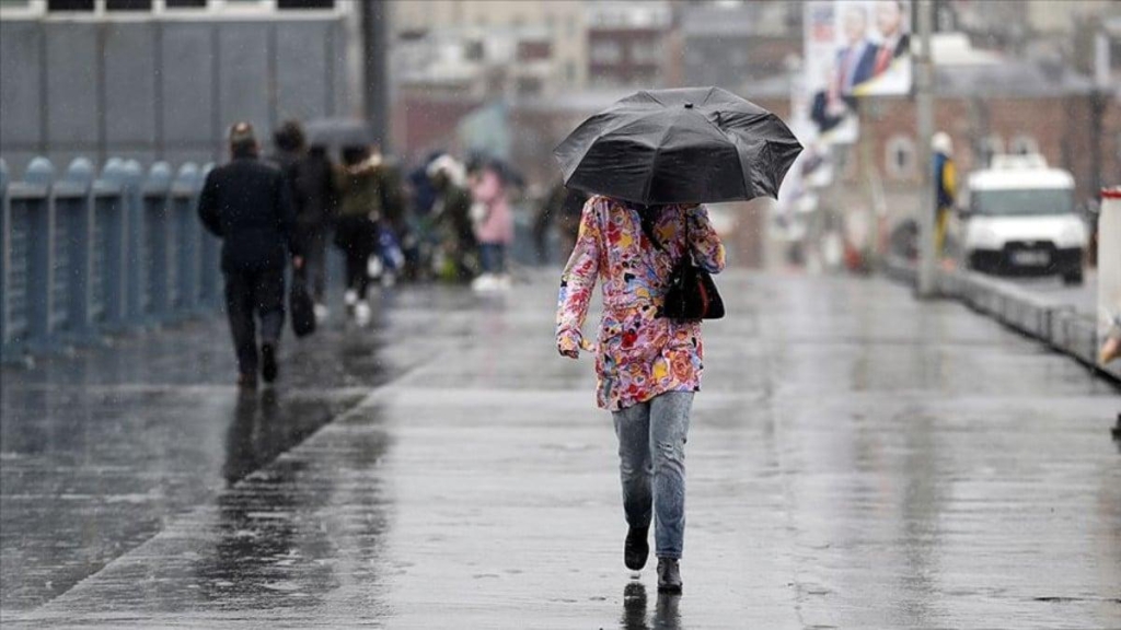 Meteoroloji Uyardı! İstanbul'a Sağanak Yağış Geliyor...