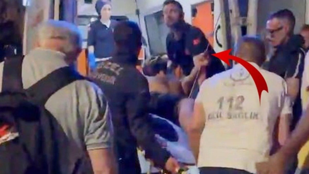 Yeşilköy'de Zıpkınla Vurulan Adam Hastanede, Saldırgan Aranıyor