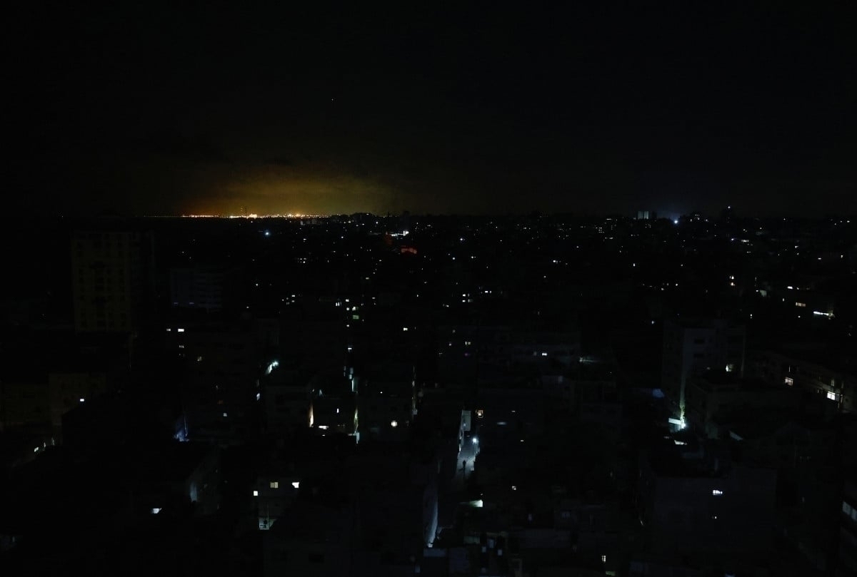 İsrail, Gazze Şeridi'nin Elektriğini Kesti