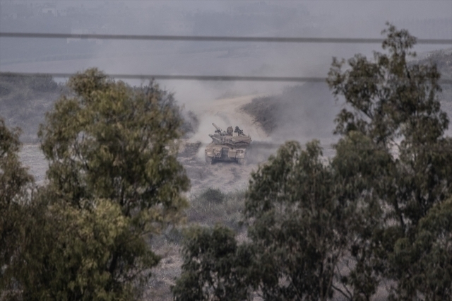 İsrail Ordusu Gazze'yi Topçu Ve Hava Saldırılarıyla Vurmaya Devam Ediyor!