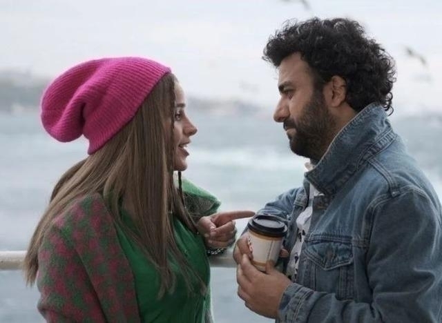 Büşra Pekin Ve Hasan Can Kaya Filmindeki Aşk İddialarını Yalanladı