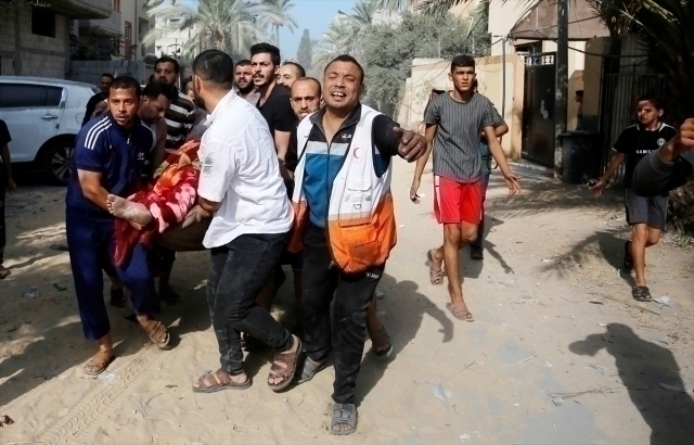 İsrail'in Gazze'ye Yönelik Saldırıları 10 Bin 812 Kişiyi Canından Etti!