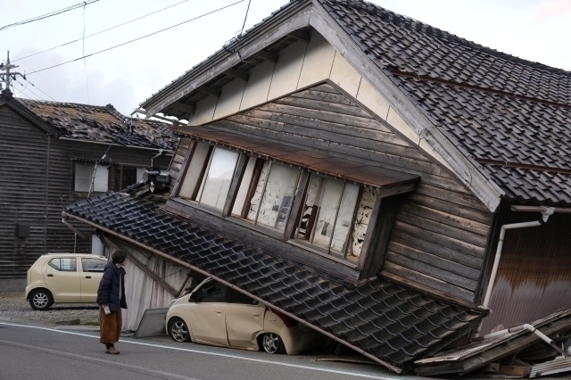 Japonya'da Meydana Gelen Depremde Ölü Sayısı 64'E Ulaştı