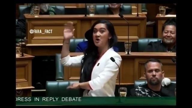 Yeni Zelandalı Milletvekili Mecliste Haka Dansı Yaptı