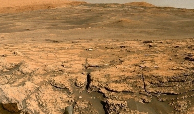 Mars Yüzeyinin Altında Gizlenen Çokgen Yapılar Bulundu!
