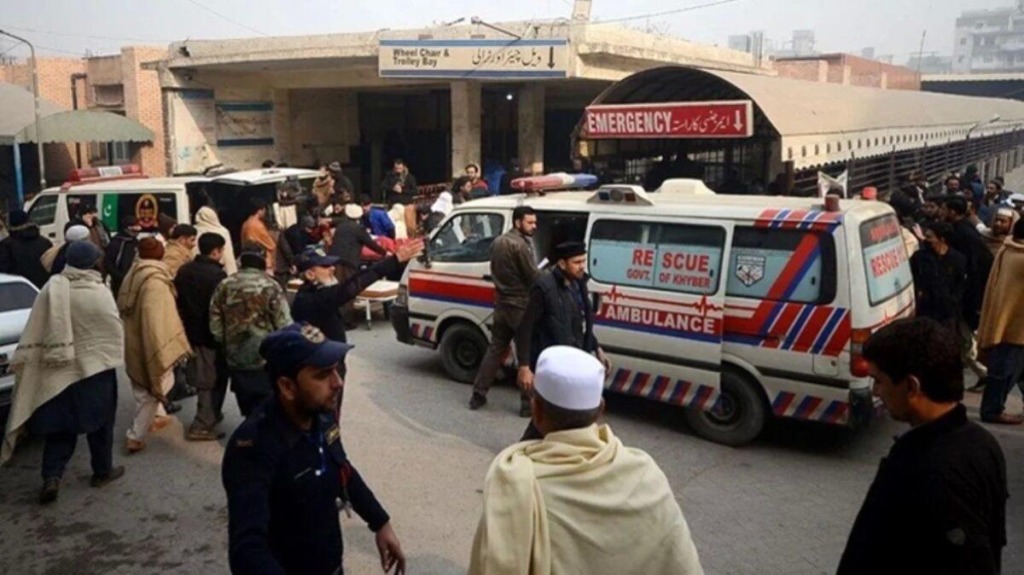 Pakistan'da Milletvekili Adayına Bombalı Saldırı! 12 Kişi Öldü...
