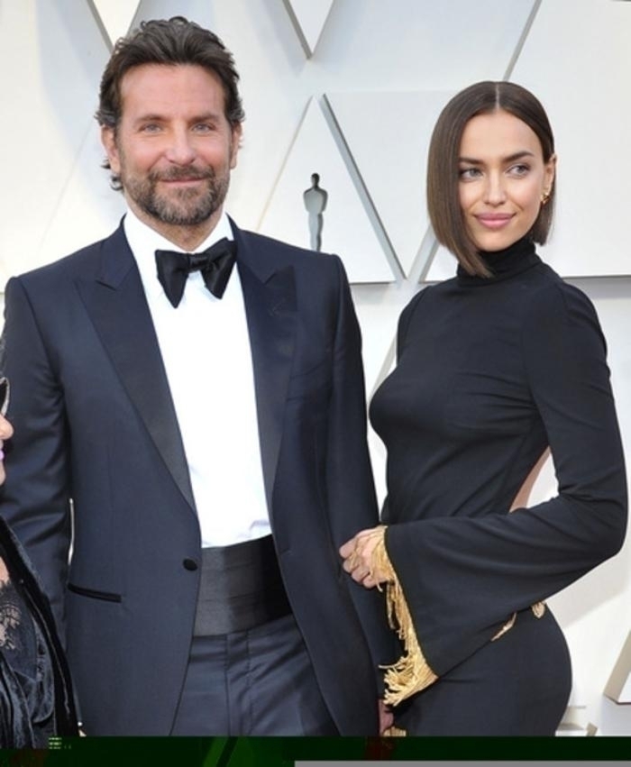 Bradley Cooper Ve Gigi Hadid'in Romantik Yürüyüşü