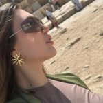 Yasmin Erbil, Mısır Tatilinde Cesur Pozlarını Paylaştı