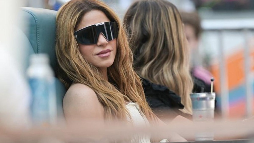 Shakira, Coachella'da Beklenmedik Sürpriz Sahne Aldı