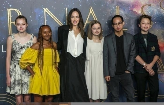 Angelina Jolie, Brad Pitt'ten Velayeti Aldı: Shiloh'un Taşınma Planı!